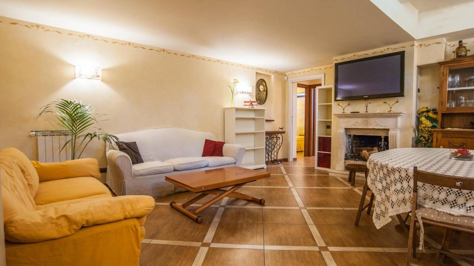 Rossellini House Apartment *